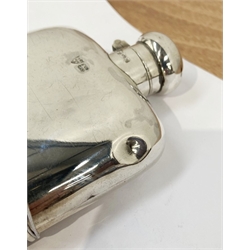 Edwardian silver hip flask with detachable cup 14cm, Sheffield 1902 Maker G J and W Hawksley, approx 7.4oz